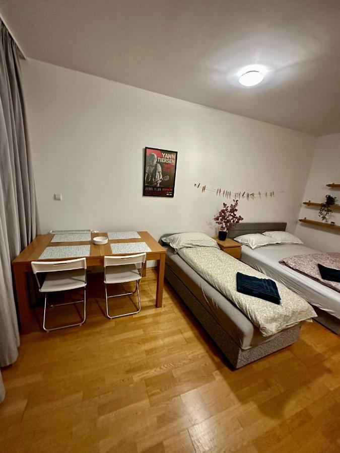 Central Apartment With Balcony Budapest Kültér fotó