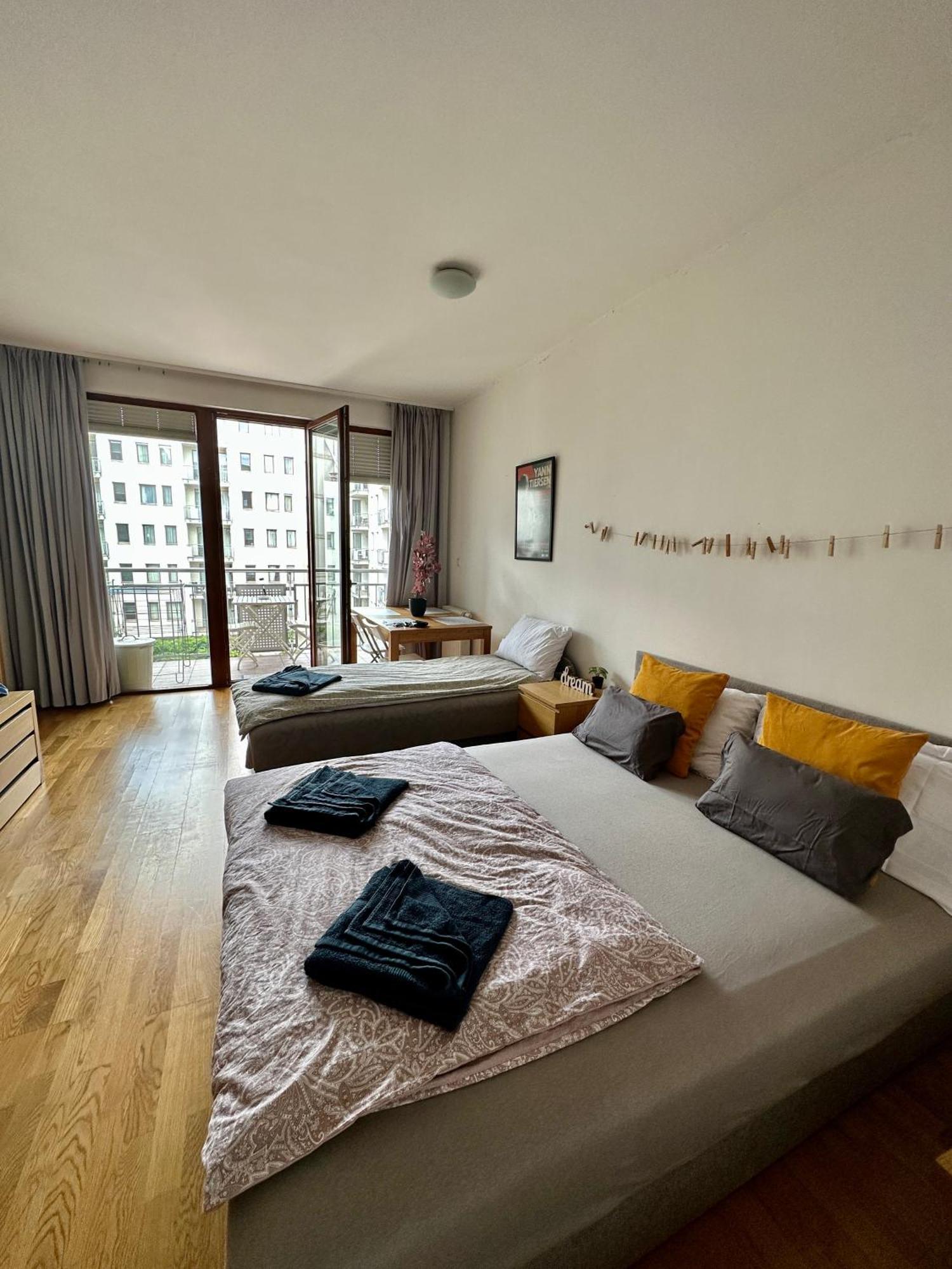 Central Apartment With Balcony Budapest Kültér fotó