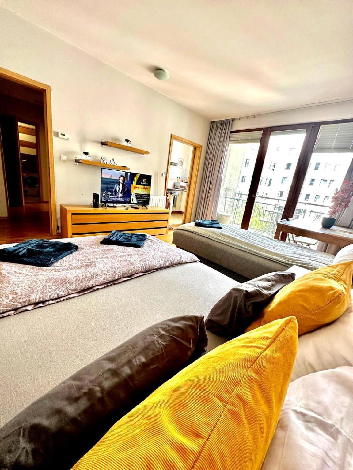 Central Apartment With Balcony Budapest Kültér fotó